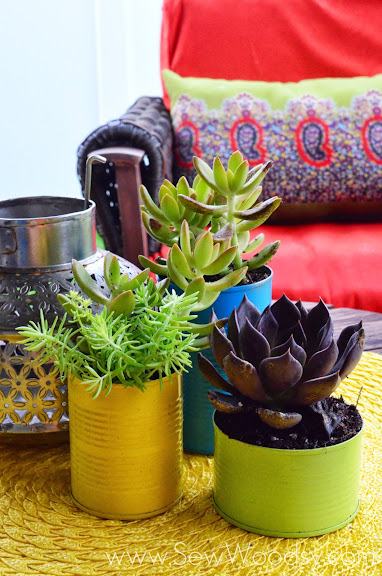 Aluminum Can Succulent Garden via gruro.com