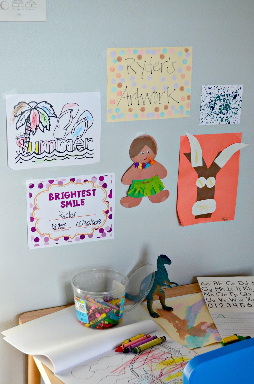 DIY Creative Workspace For Preschoolers