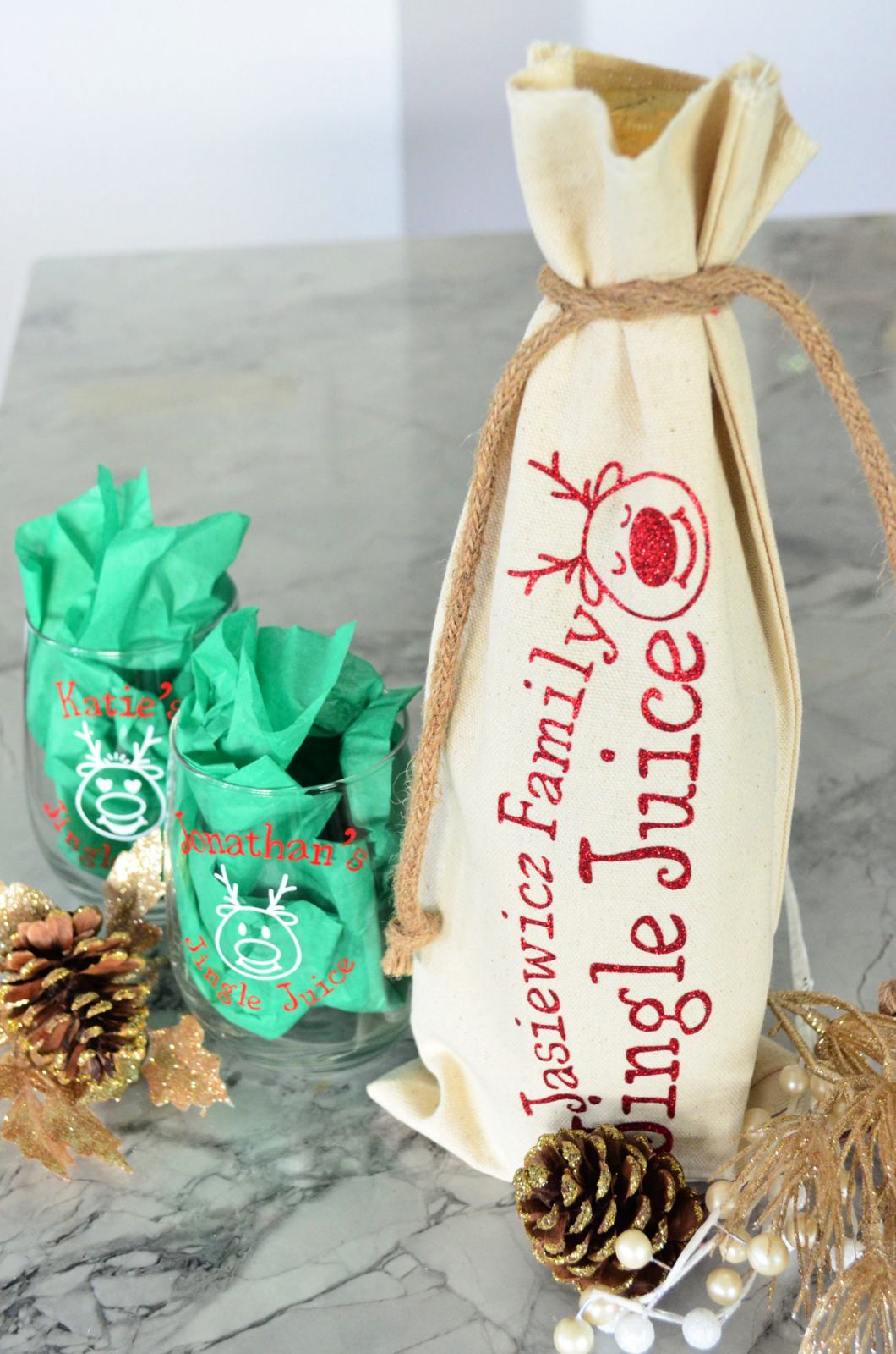 DIY Personalized Jingle Juice Holiday Wine Bag & Glasses
