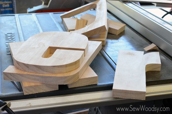 how to cut letters on the scroll saw