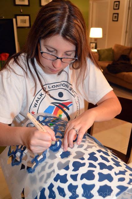 How to Stencil a Lampshade