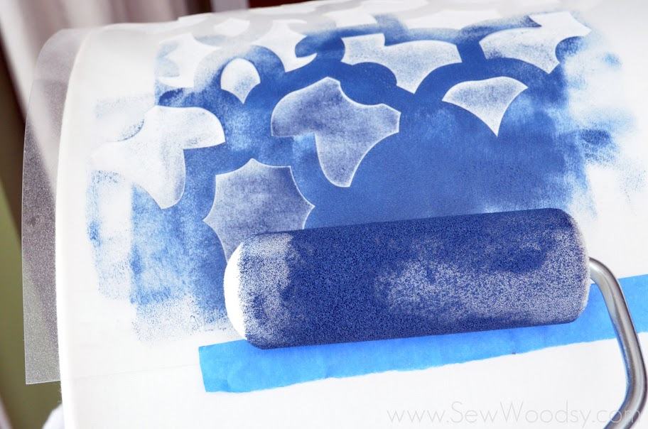 How to Stencil a Lampshade