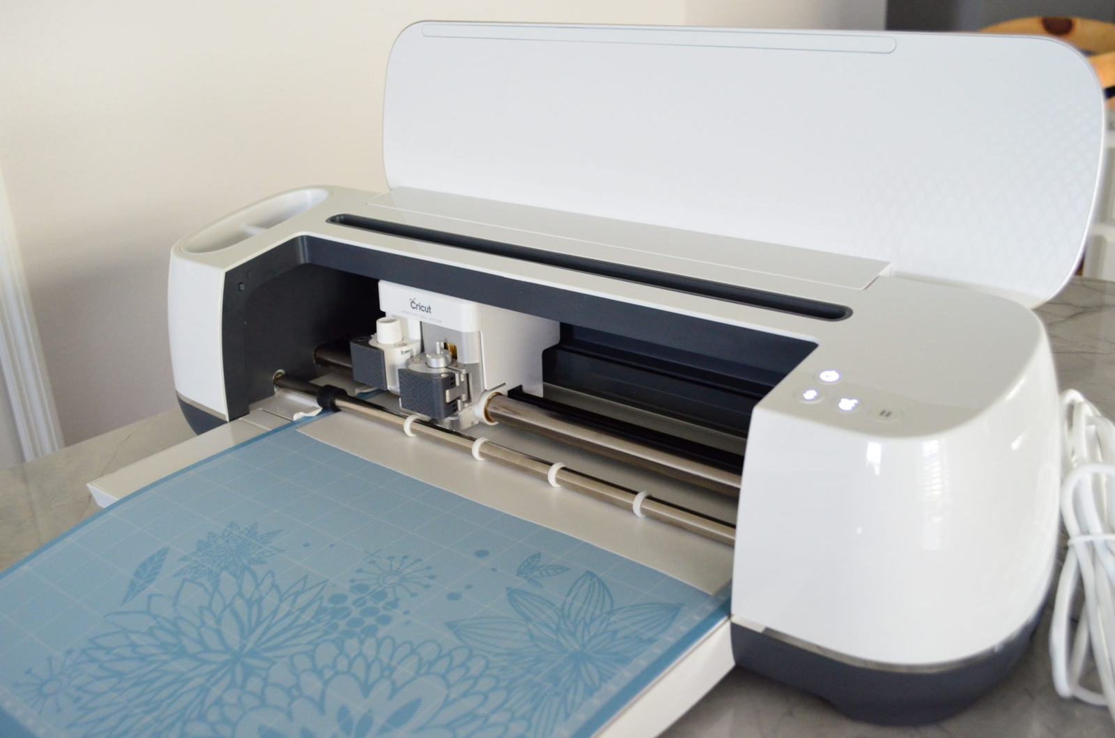 Cricut Maker Cutting Vinyl