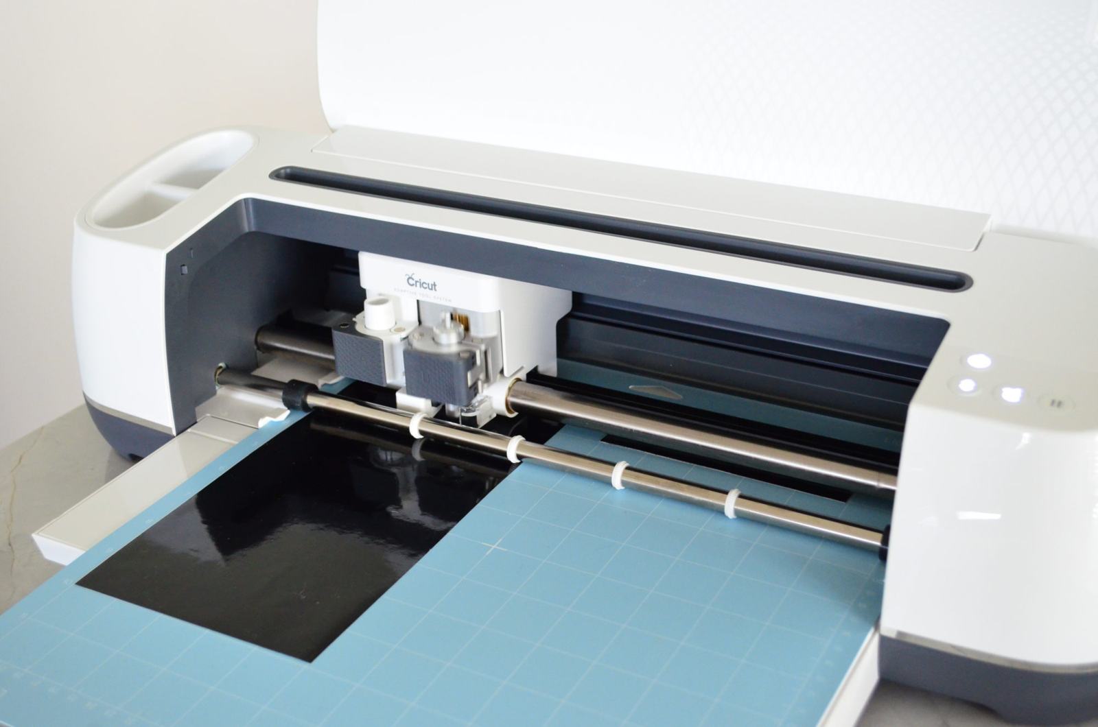 Cricut Maker Cutting Black Vinyl