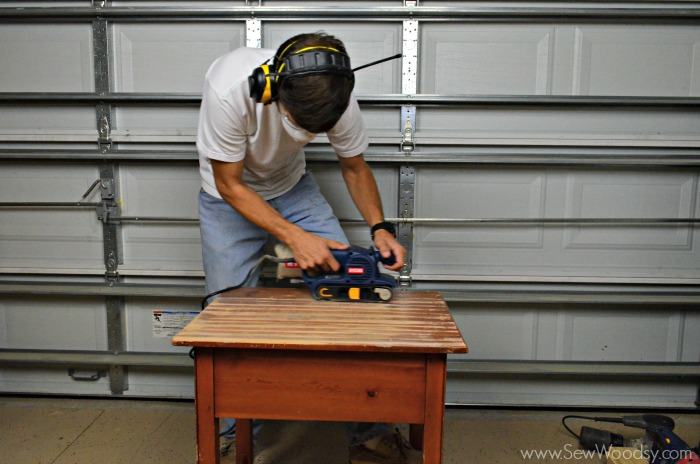 How to Refinish an End Table with #3MDIY