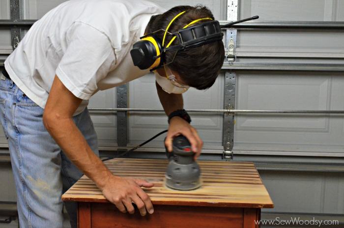 How to Refinish an End Table with #3MDIY