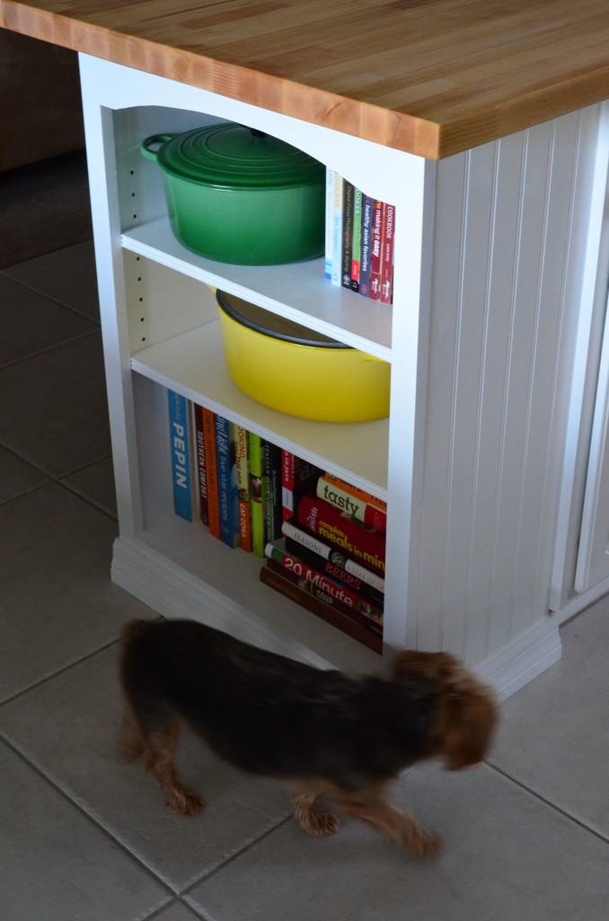 Kitchen Island Custom Bookcase video tutorial created for @homesdotcom by gruro.com #DIY #kitchen