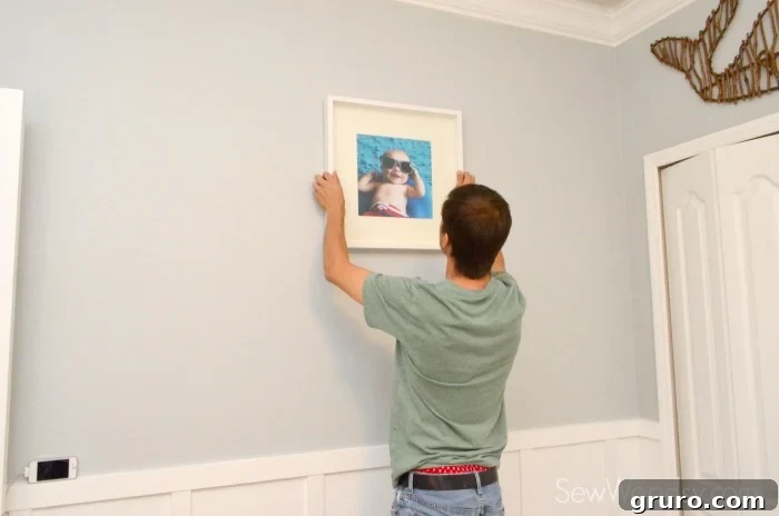 nursery gallery wall  4