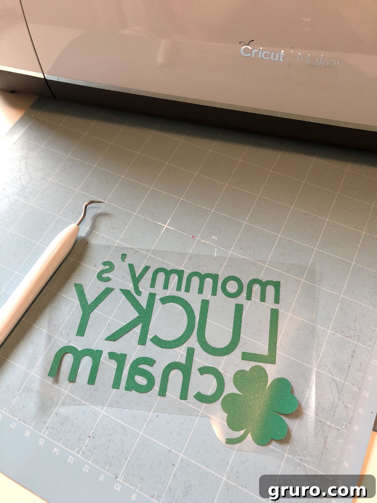 Talisman Tee 4 Weeded glitter iron-on vinyl for 'Mommy's Lucky Charm' shirt