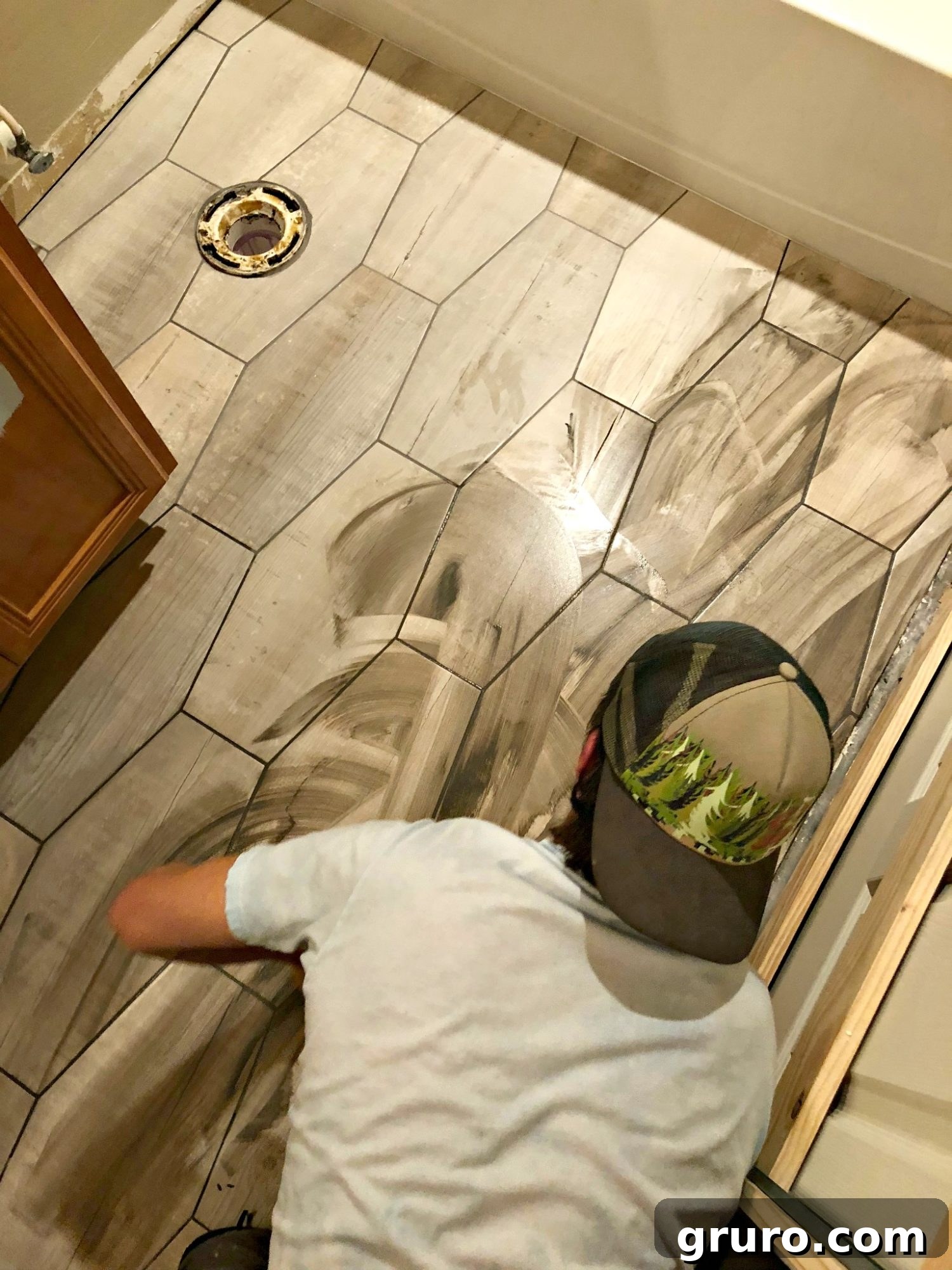 Post-Grouting Cleanup: Ensuring a Sparkling Tile Finish
