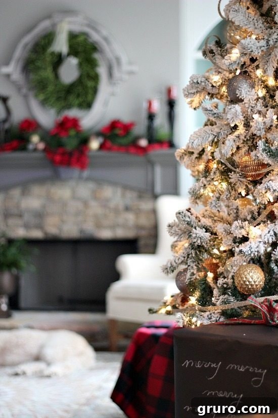 Christmas Tree with plaid, silver and gold see more at refreshrestyle.com