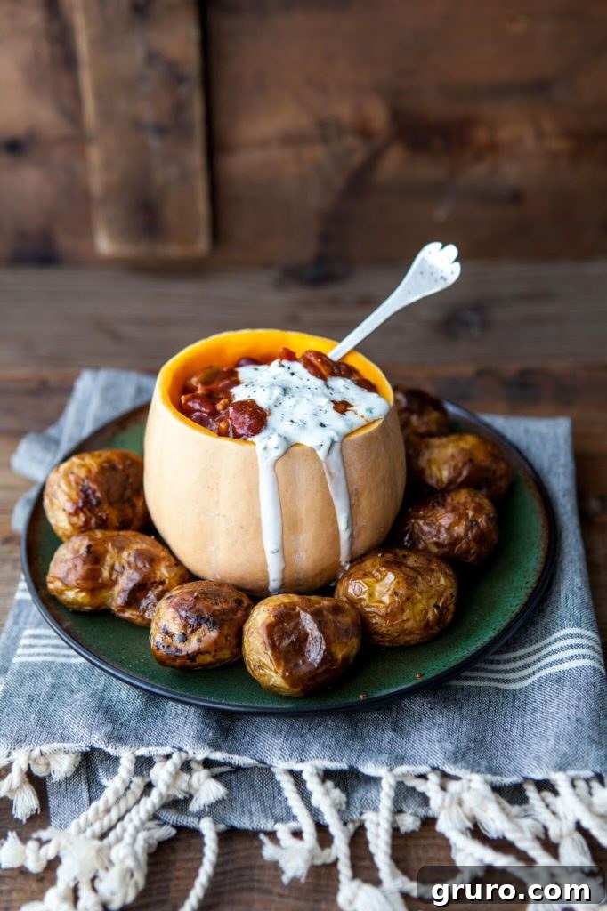 Monday Fall Ideas and Inspiration 6 Pumpkin Chili Con Carne with mini jacket potatoes and watercress creme fraiche