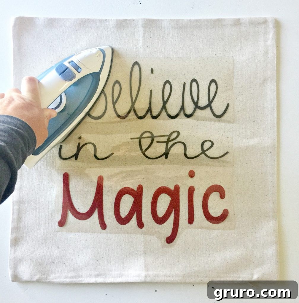 Love this easy to make Christmas pillow at Refresh Restyle