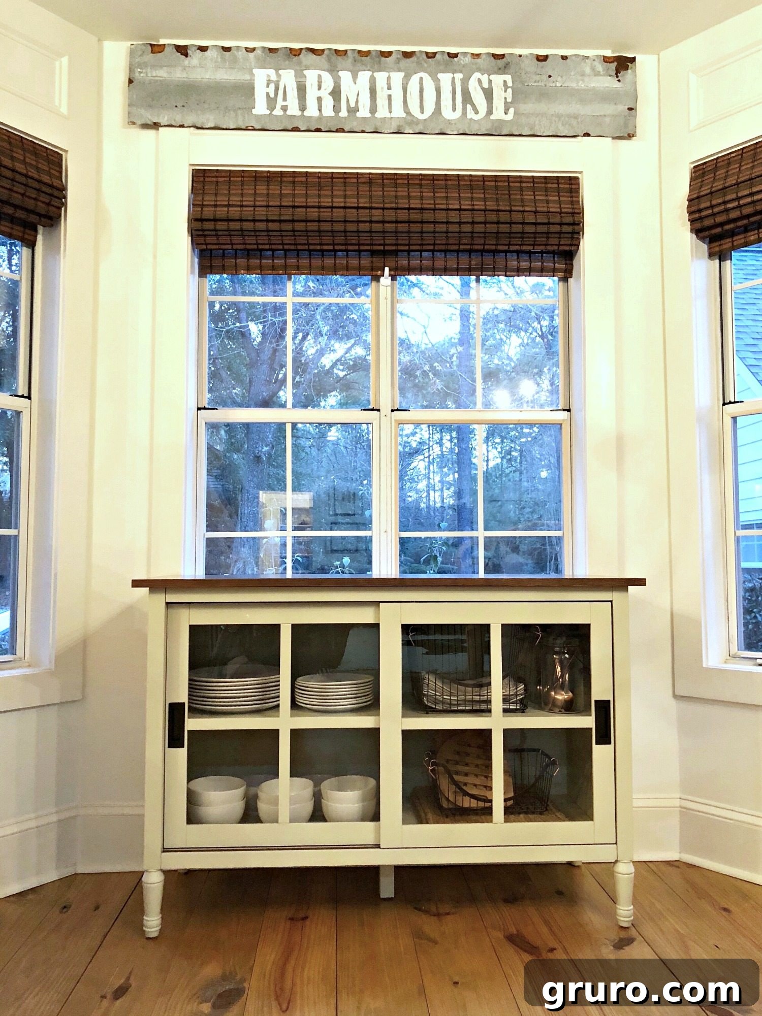 Stunning Bay Window Design in a Classic Home