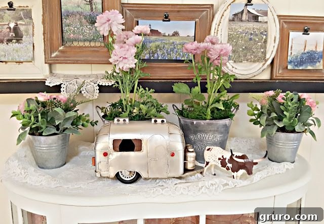 Celebrate spring with charming Texas Bluebonnets and rustic longhorn decor. Spring Texas Bluebonnets and Longhorns