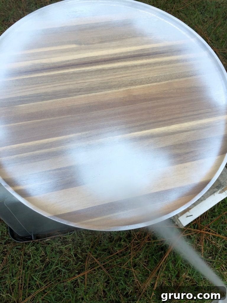 Tray makeover Spray paint tray DIY: Applying Rust-oleum Satin Heirloom White