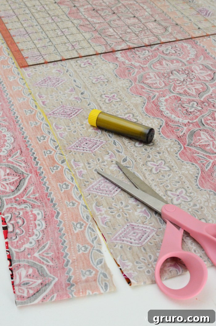 Cutting Fabric for the Decorative Maternity Belt