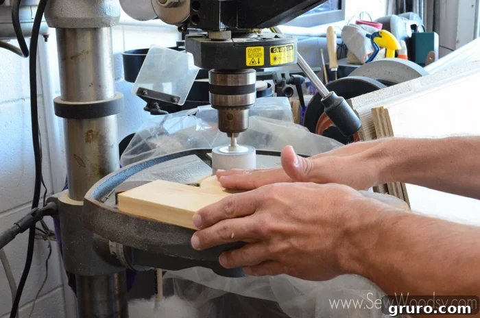 how to cut letters on the scroll saw