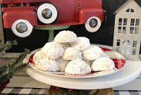 Melt-in-Your-Mouth Pecan Snowballs