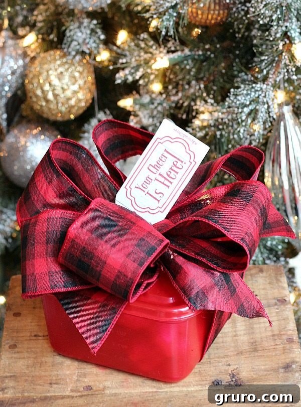 Ultimate Christmas Cookie Giveaway 9 Christmas Ziploc containers topped with bows make a great gift for the holidays