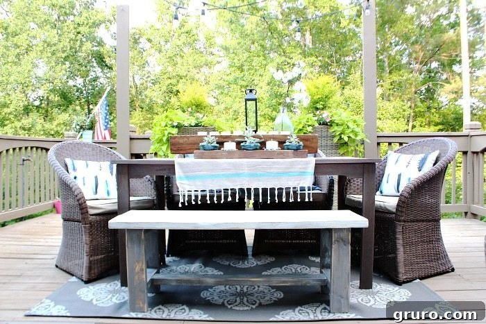 Crafting a Farmhouse Bench - Step-by-step DIY instructions for home decor
