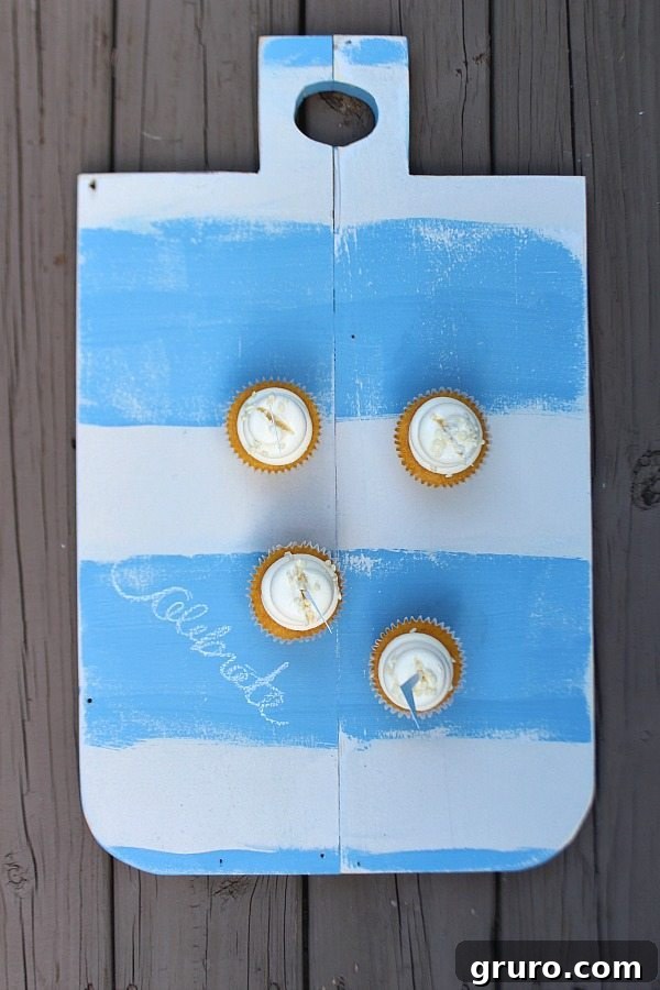 Easy DIY project: decorative wooden bread board for rustic home decor
