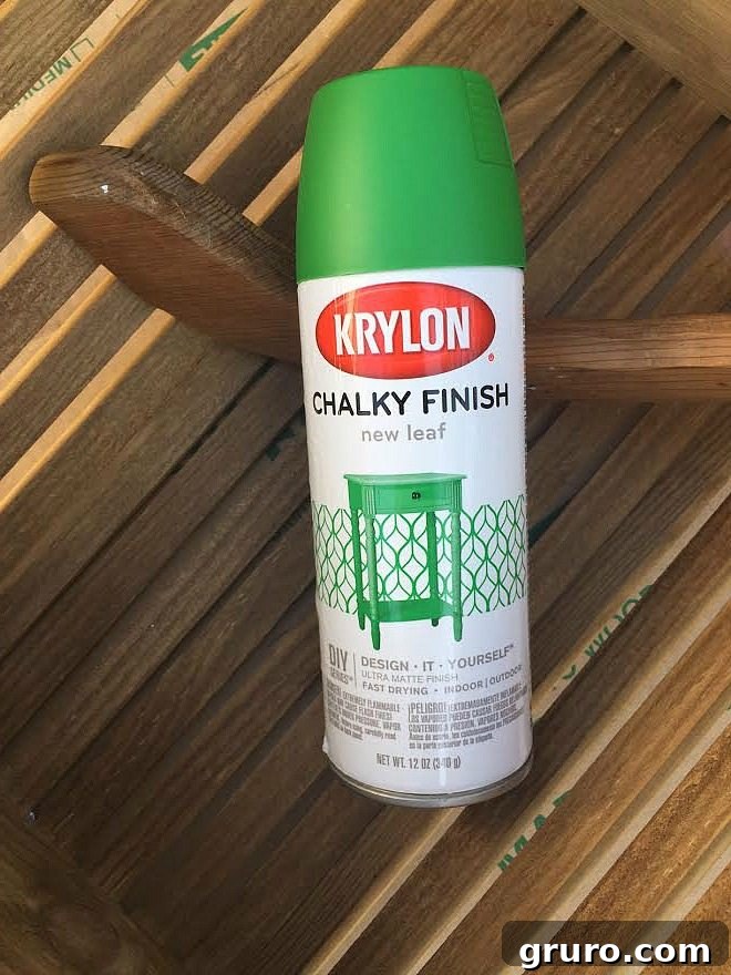 Barn Chic Tote 5 Krylon chalky spray paint loving the farmhouse green