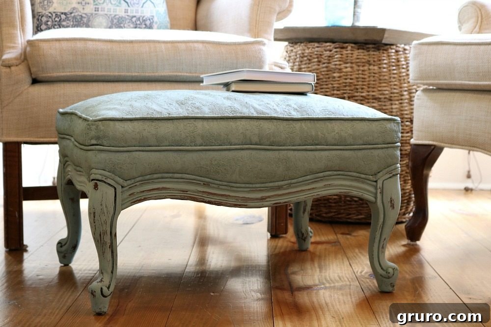 Encouragement to paint fabric on ottomans with chalk paint for an easy DIY upgrade