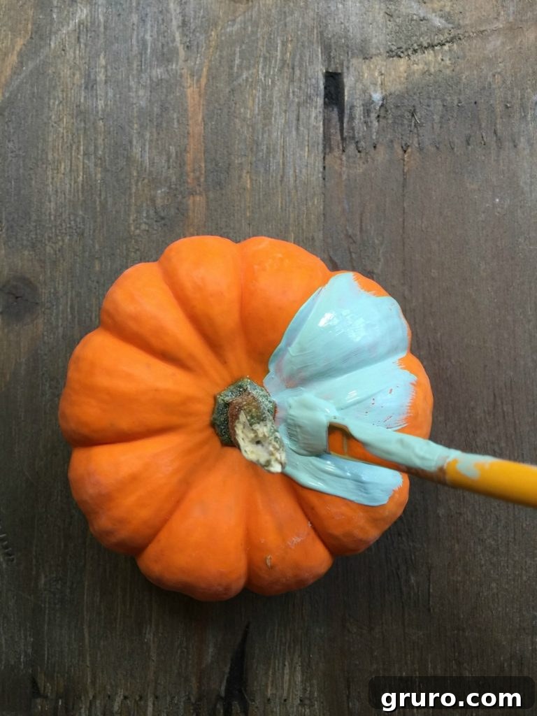 Balkabağı Boyama Sanatı 4 Select any paint color to transform your pumpkins, blues are a popular choice