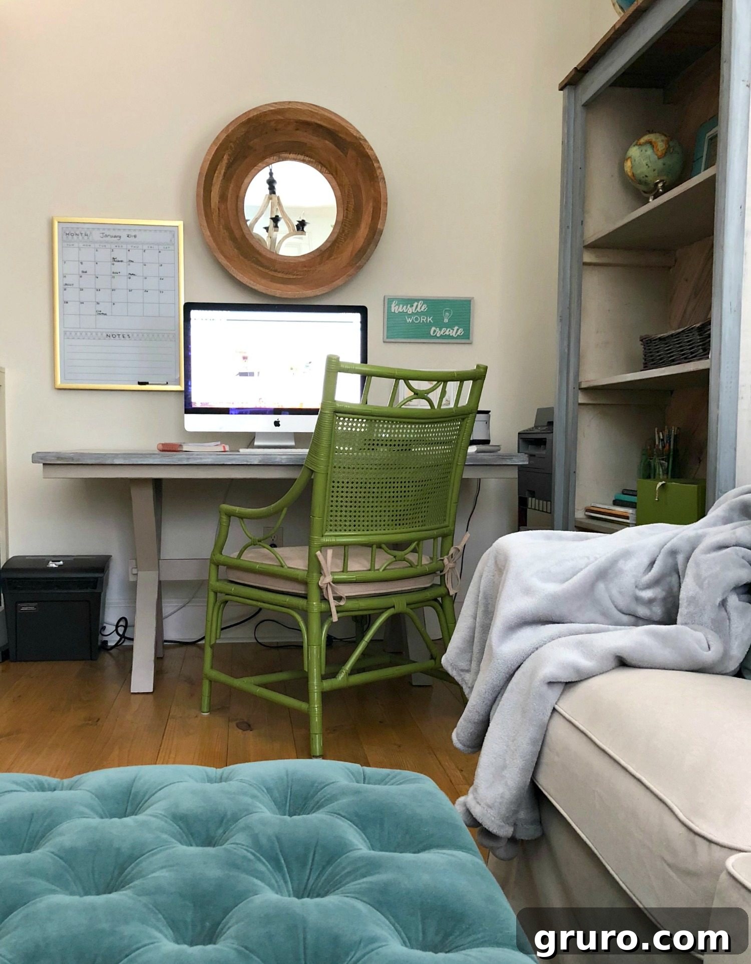 Work & Create: Organized Spaces for Inspiration 5 Minimal office makeover