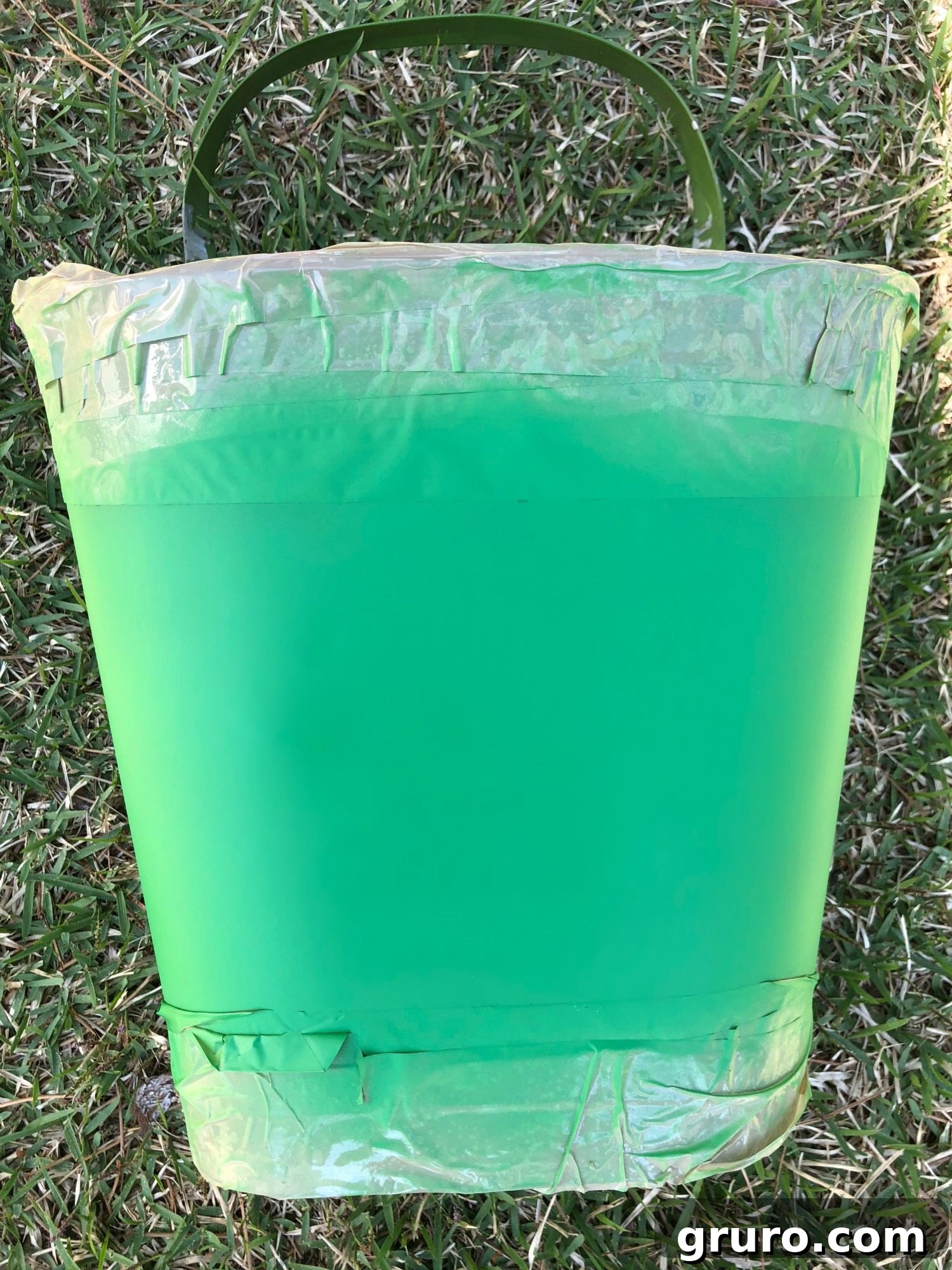 Spring Tulip Bucket Door Charm 4 Spray chalk paint