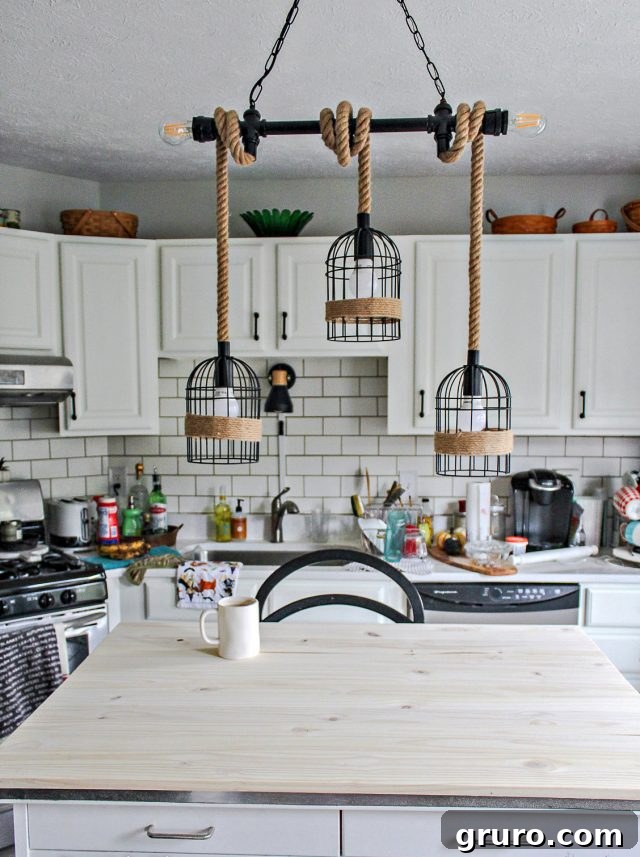 Bottom painted kitchen cabinets