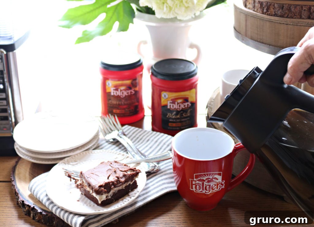 Folgers Flavors coffee pairing with Mississippi Mud cake recipe